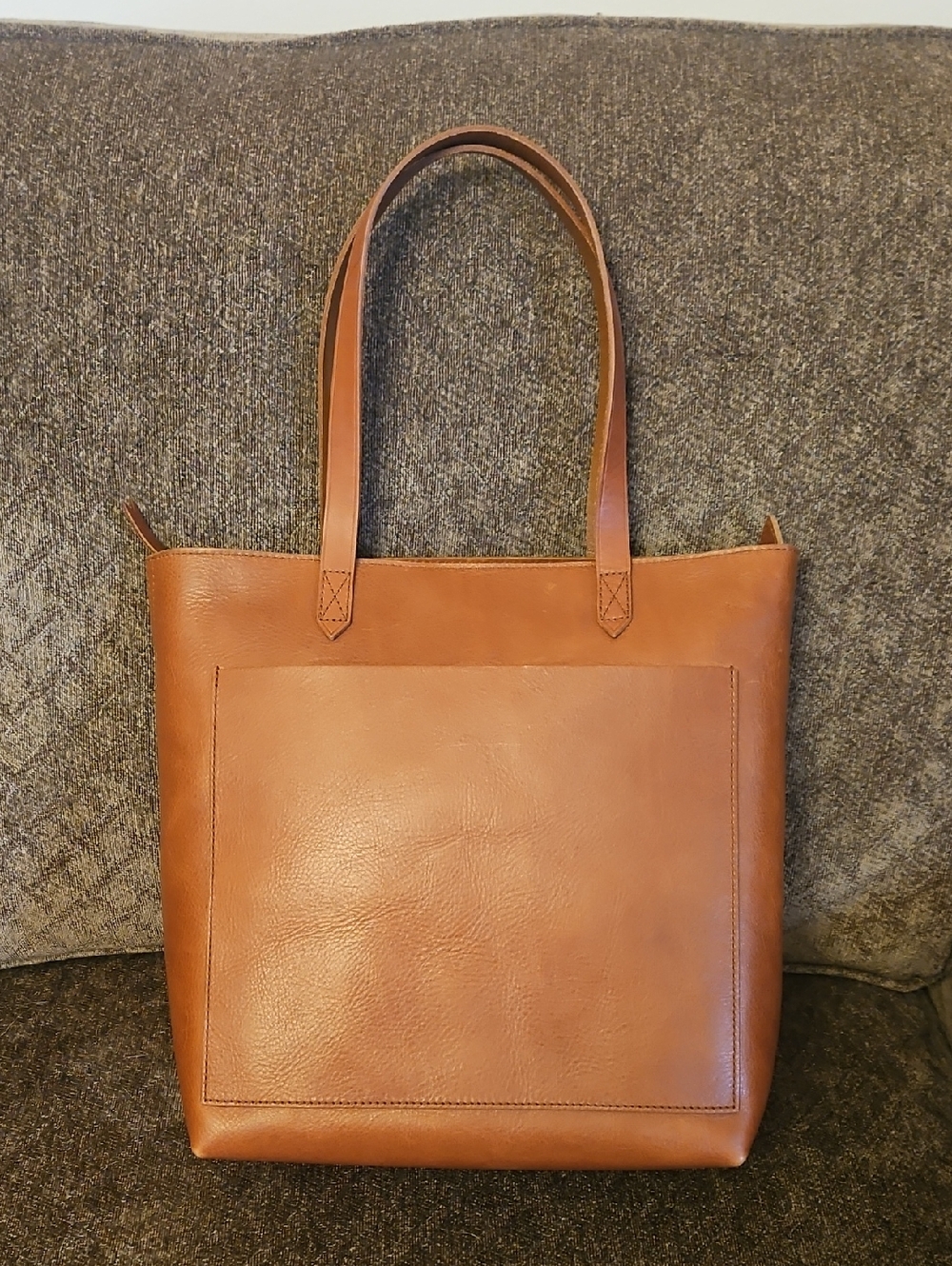 Madewell Medium Transport Tote - Zip Top